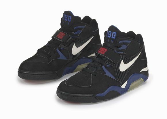 20-Nike-Basketball-Designs-that-Changed-the-Game-Nike-Air-Force-180-8