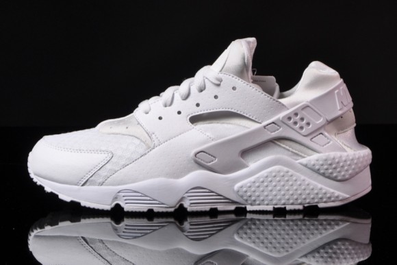 all white low top huaraches