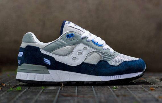 saucony shadow 5000 pack