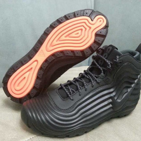nike posite boots