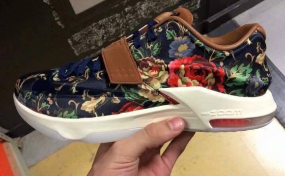 Nike KD 7 EXT 'Floral' - First Look