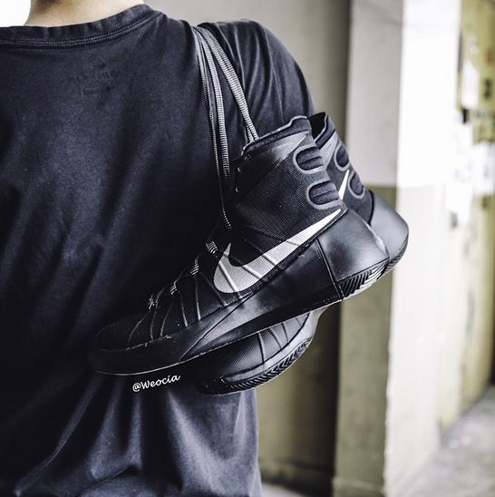 The Nike Hyperdunk 2015 Gets an On-Foot 