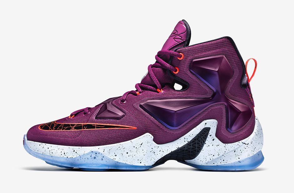 Nike LeBron 13 Written In The Stars lateral side
