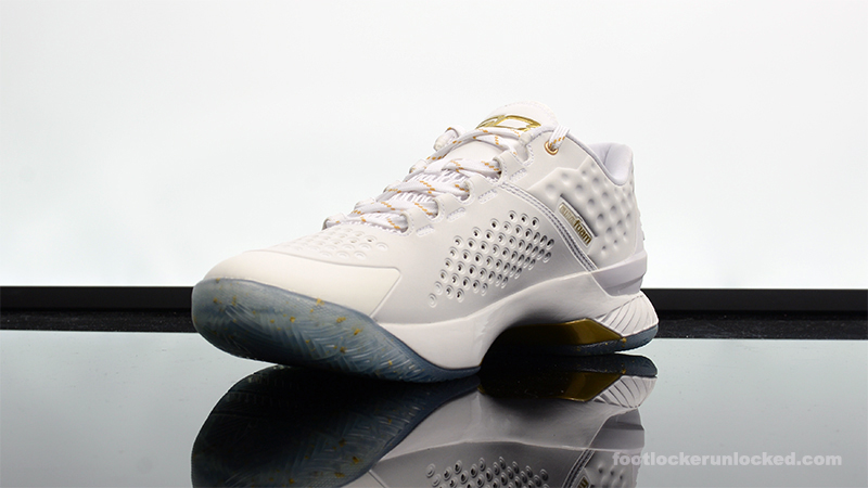 curry 1 white and gold