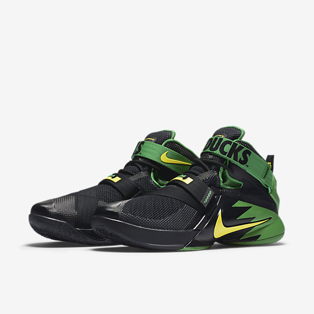 oregon ducks basketball shoes