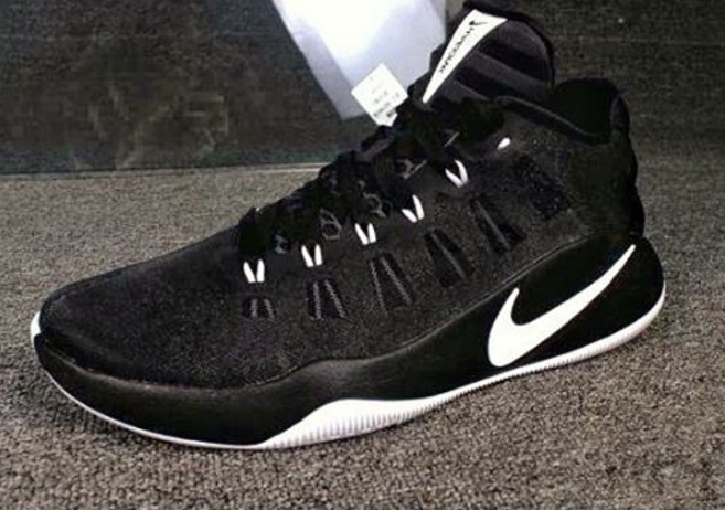 Consumir anfitriona cuatro veces First Look at the Nike Hyperdunk Low 2016 - WearTesters