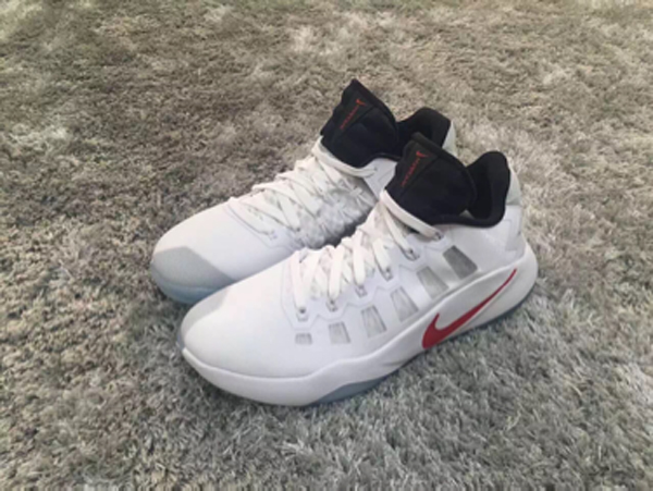 There is a Nike Hyperdunk 2016 Low 1