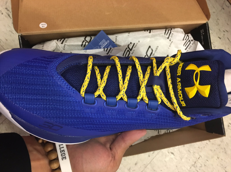 get-a-close-look-at-the-under-armour-curry-3-away-1
