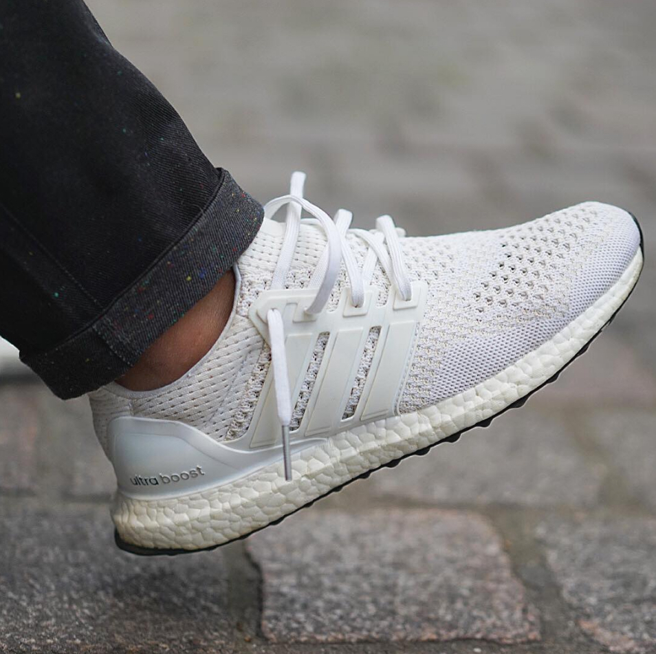 ultra boost 1.0 all white