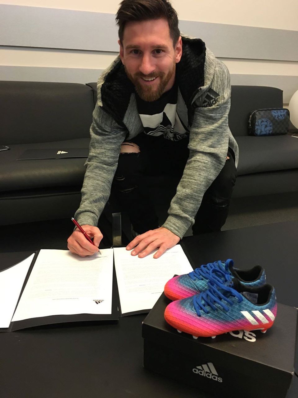 Lionel Messi Signs Lifetiмe Deal with adidas - WearTesters