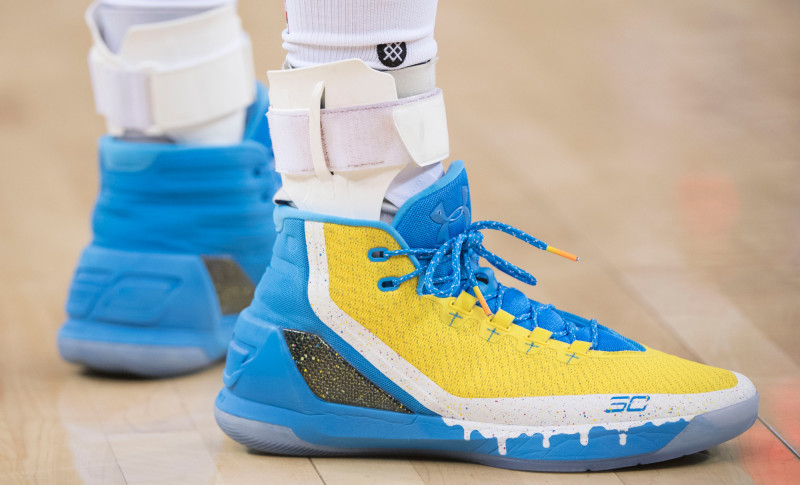 Steph Debuts a New Colorway of the Curry 3 on His Birthday - WearTesters