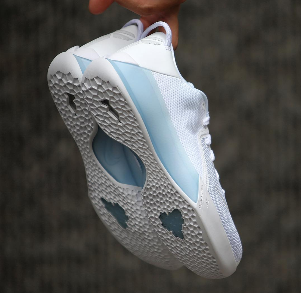 The Nike Kobe Venomenon 6 in Ice Blue - WearTesters