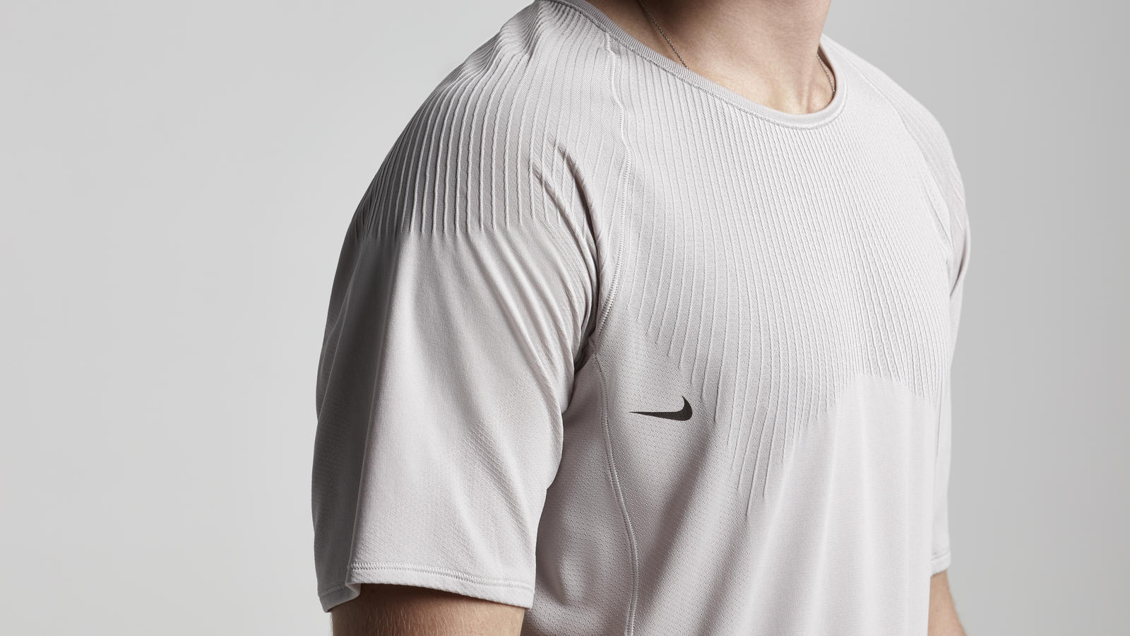 Universeel pijp De stad NikeLab's Nike A.A.E. 1.0 Collection is Advanced Apparel Exploration for  the Future - WearTesters