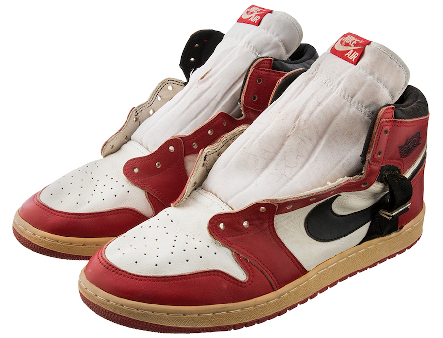 An Air Jordan 1 from 1986 with a 