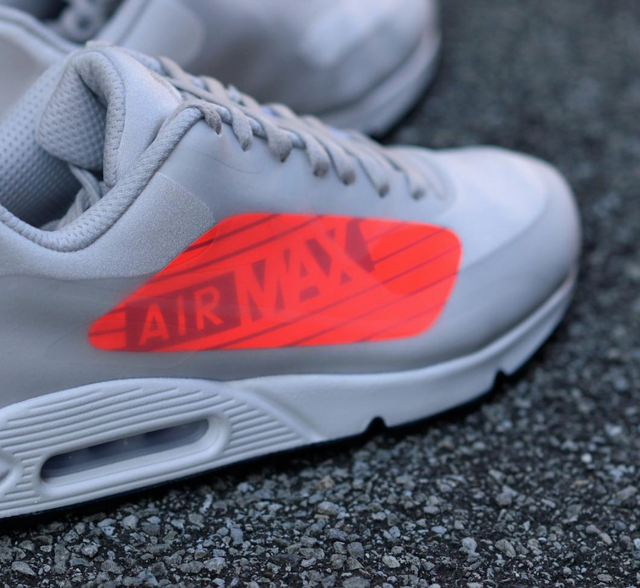 Parlamento grado Cortar Nike Replaces the Swoosh on This Version of the Air Max 90 - WearTesters