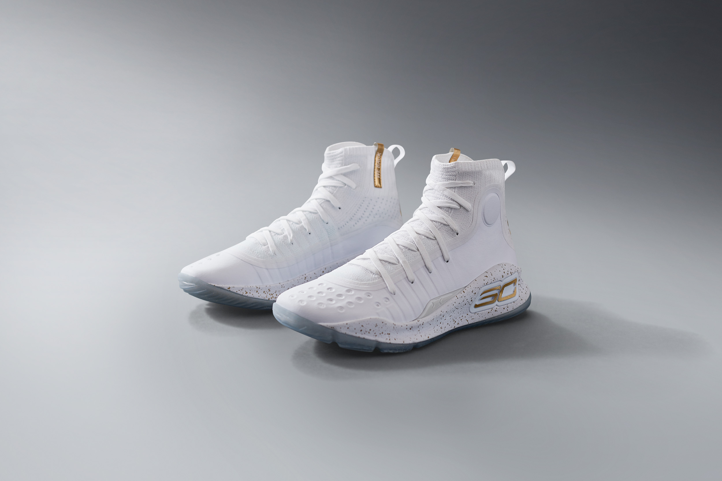 curry 4 low white gold