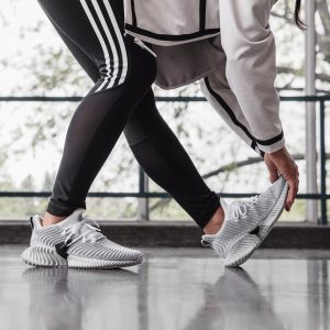 adidas alphabounce instinct on feet