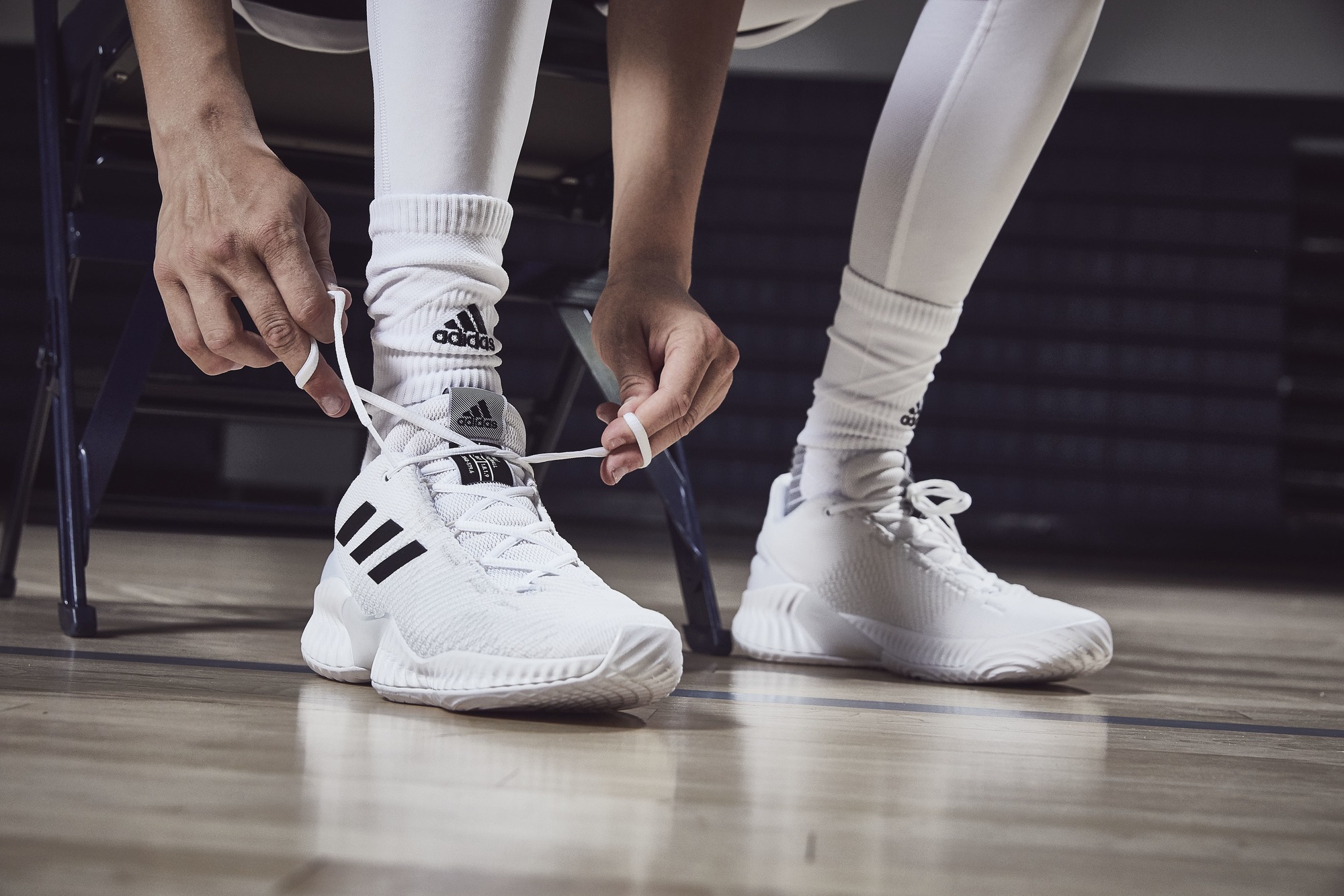 adidas pro bounce 2018 low white