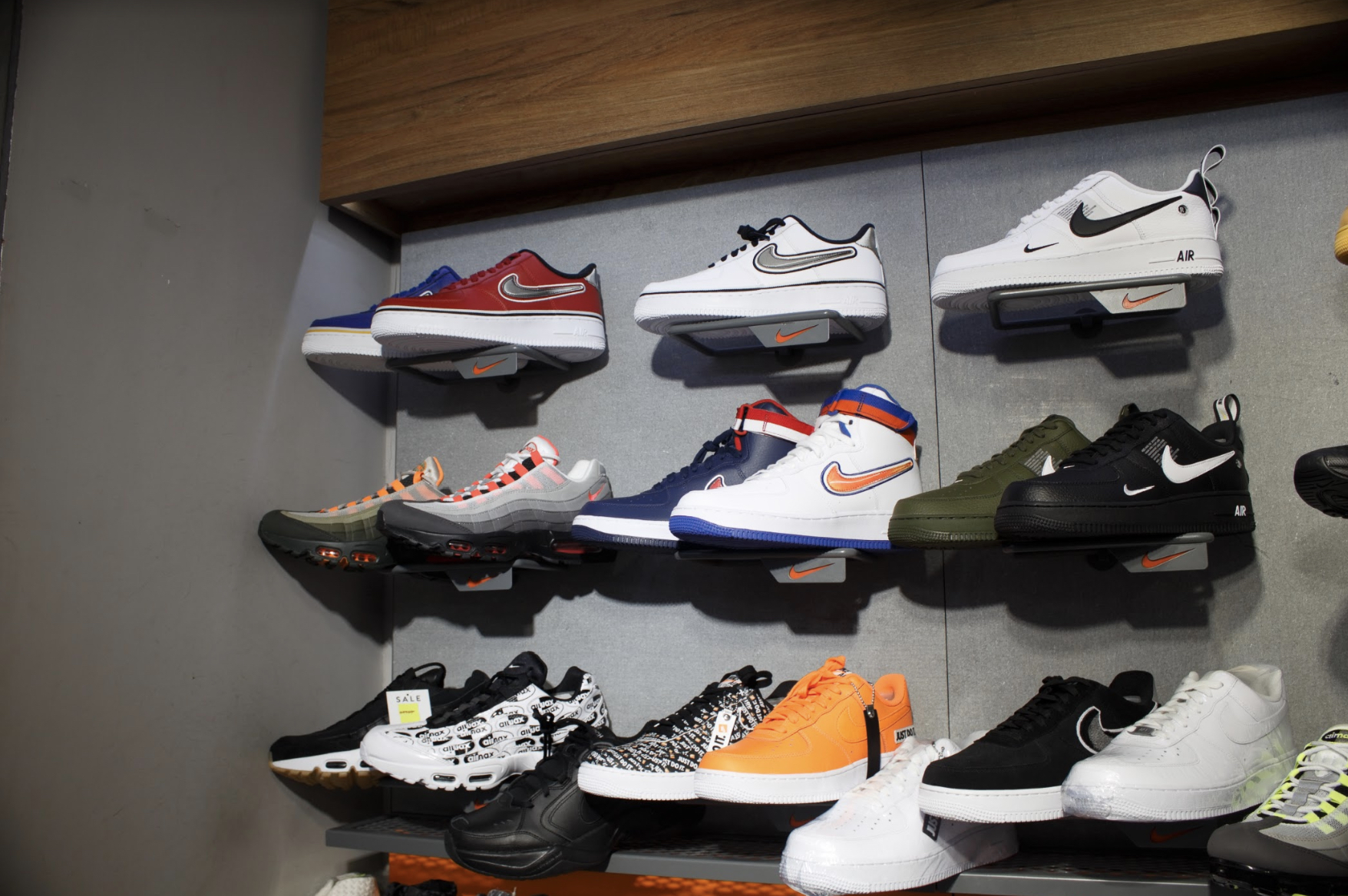 Exclusive: Sneaker Shopping at Hong 