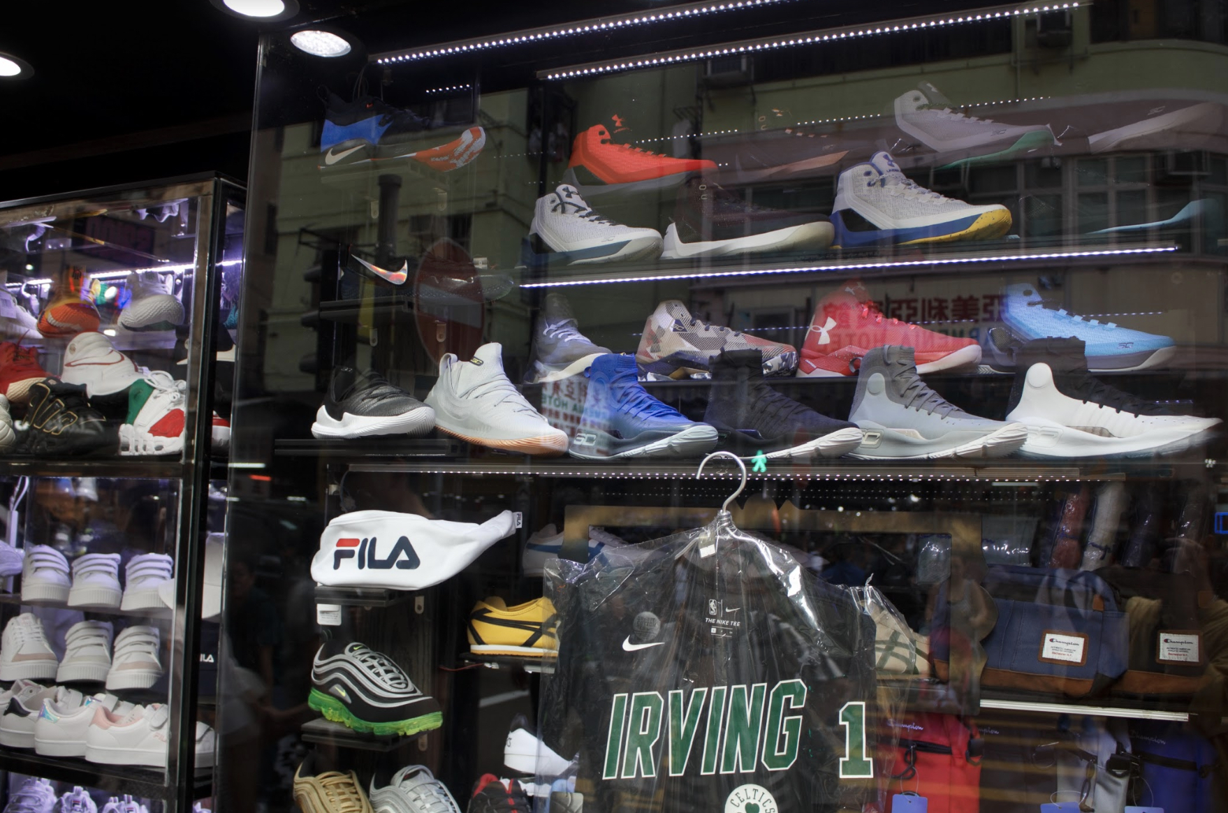 Exclusive: Sneaker Shopping at Hong 