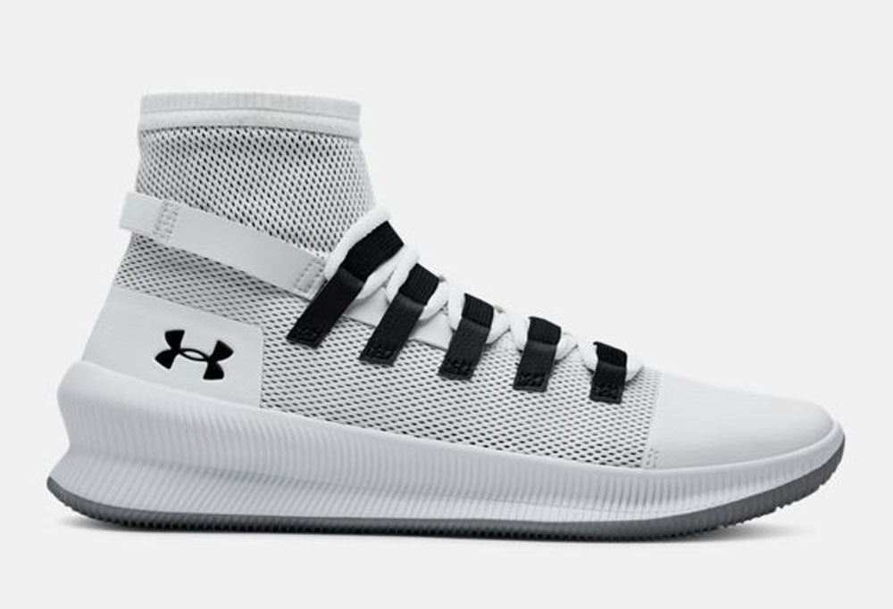 Under Armour Mens M-Tags Basketball Shoe