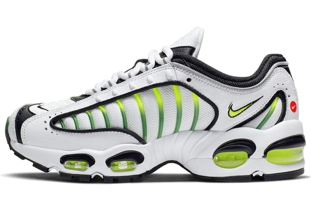 The Nike Air Max Tailwind 4 Retro is 