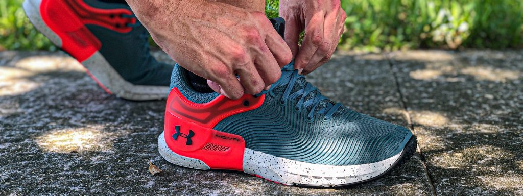 Visita lo Store di Under ArmourUnder Armour Chaussures HOVR™ Apex 2 