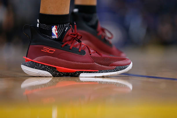 curry 7 red black