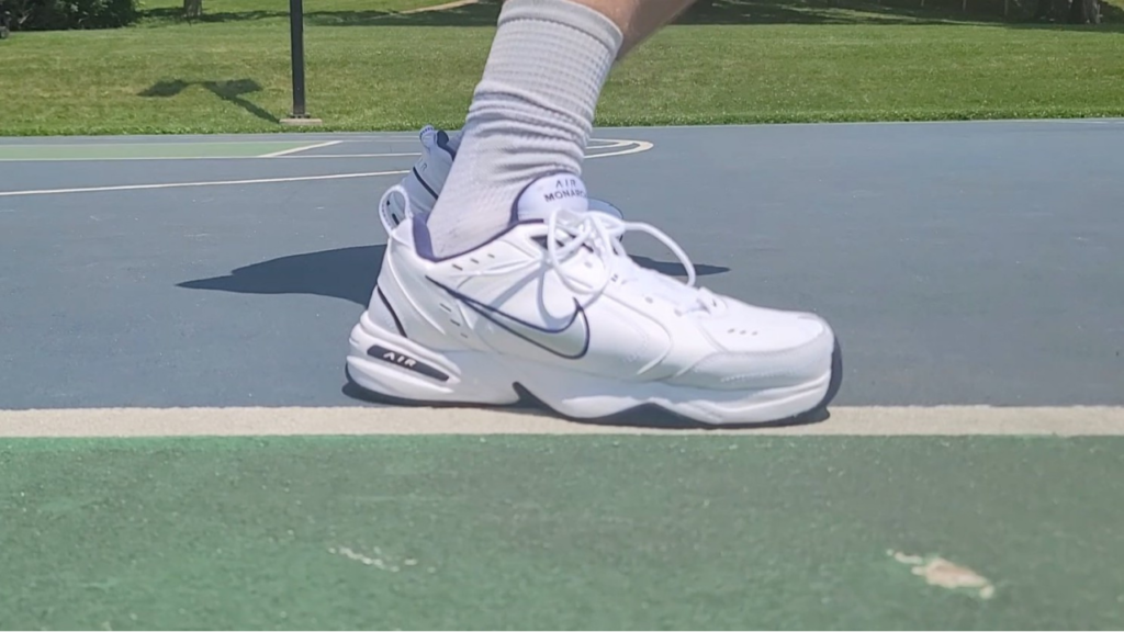 Siempre Consejo tono Nike Air Monarch IV Performance Review - WearTesters